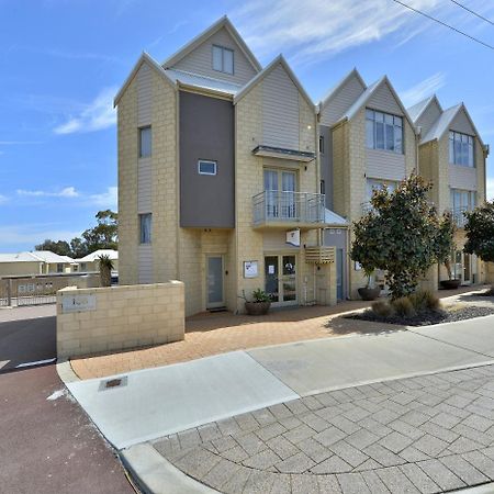 Serenity On The Terrace Aparthotel Mandurah Exterior foto