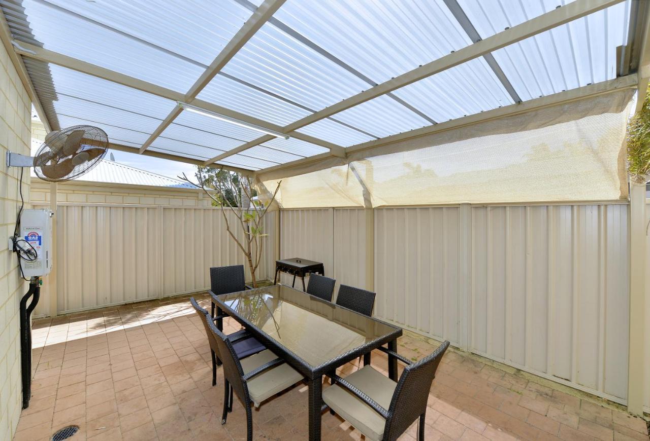 Serenity On The Terrace Aparthotel Mandurah Exterior foto