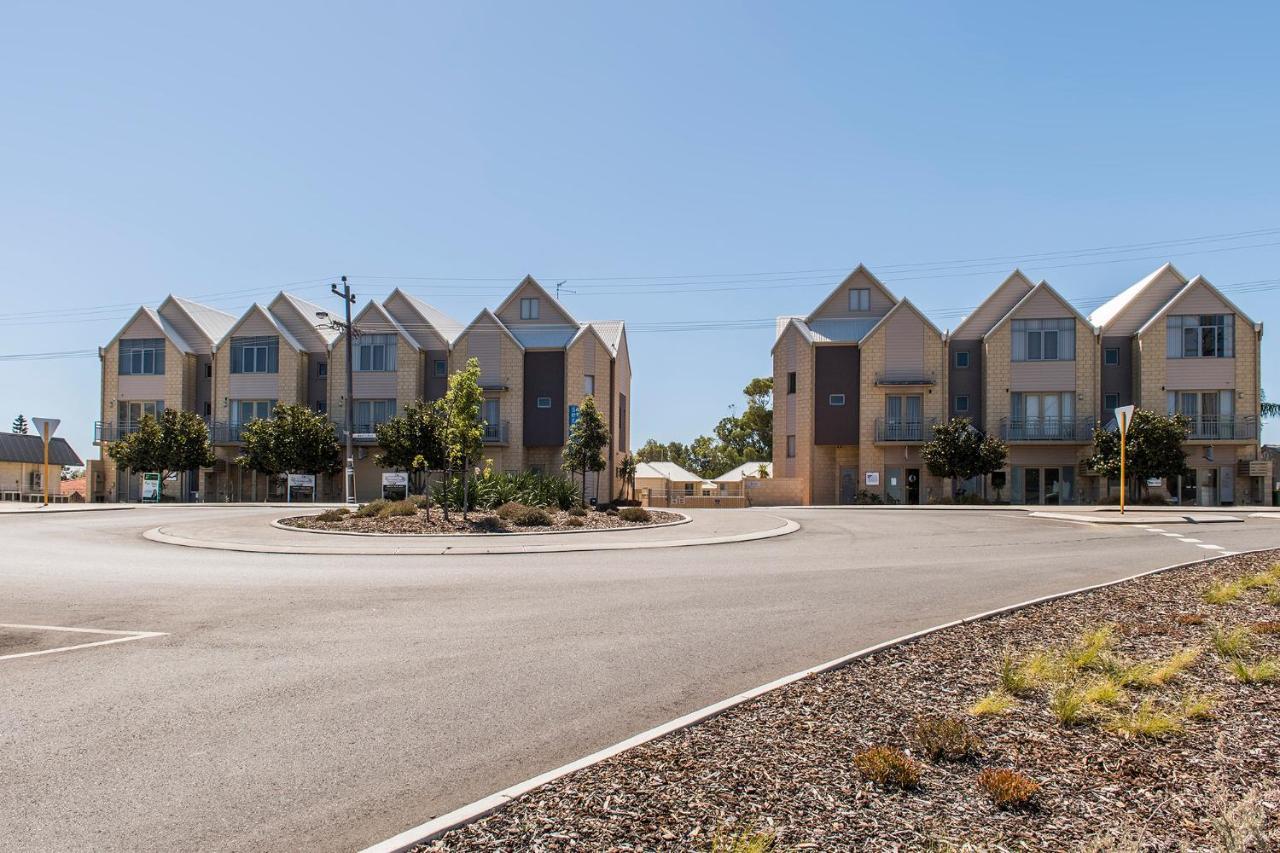 Serenity On The Terrace Aparthotel Mandurah Exterior foto